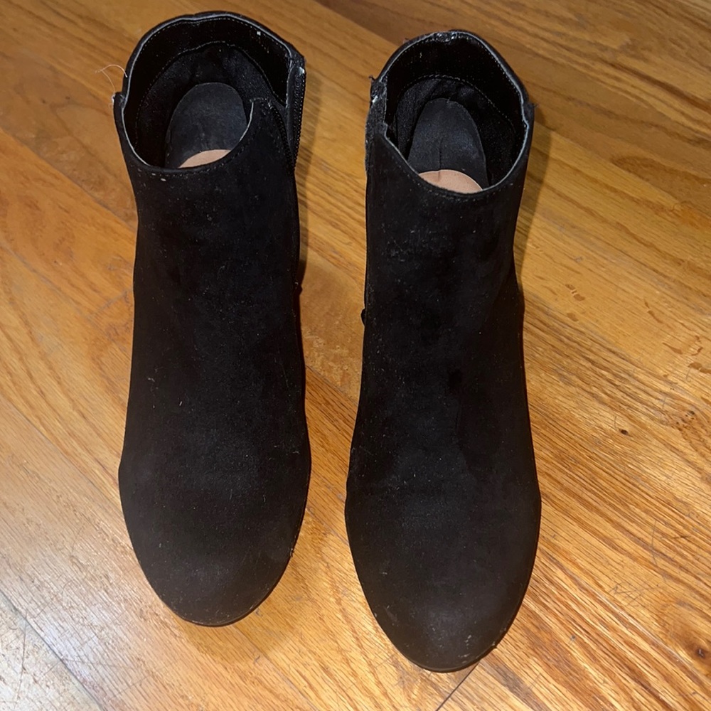 Black boots